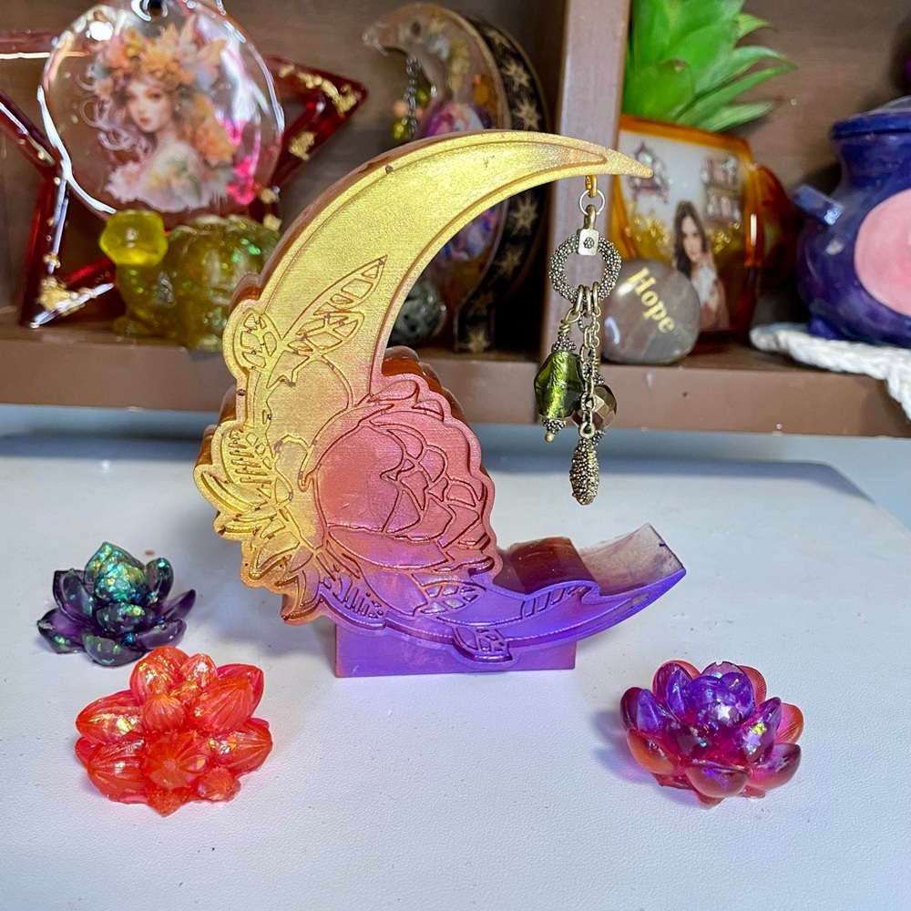 “Lunar Enchantment of the Sylvan Seer” Media Art Handmade - Picture 3 of 5